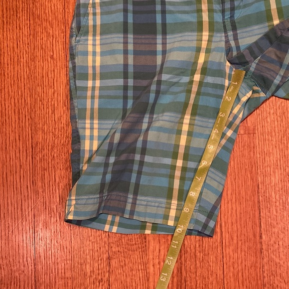 Old Navy Low Rise Blue and Yellow Plaid Shorts Size 6 - Picture 6 of 10
